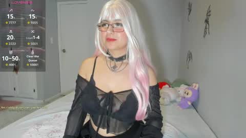 Mia Engels  online show from 02-24-26, 12:30