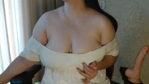 Snapshot of miafoxisja chatting on 07-06-26, 03:58 MiaFoxisJa online show from 07-06-26, 03:58