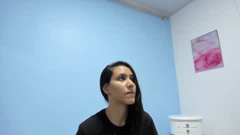 Snapshot of miajhonsonx chatting on 06-11-26, 01:42 miajhonsonx online show from 06-11-26, 01:42