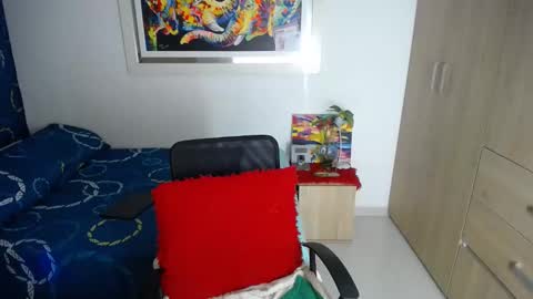 miajoseph_ online show from 01-26-25, 07:10