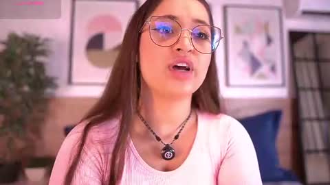 Mia  online show from 07-11-26, 11:35