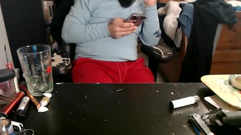 Mark online show from 02-10-26, 06:06