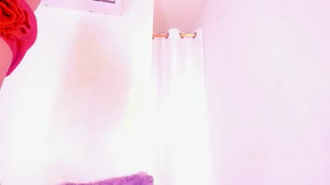 miakirshner_ online show from 12-16-25, 04:56