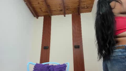 Snapshot of mialane3 chatting on 06-10-26, 11:31 mialane3 online show from 06-10-26, 11:31