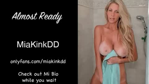 Mia online show from 06-09-26, 12:28