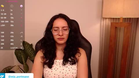 MIAPORTMANN online show from 03-25-26, 06:52