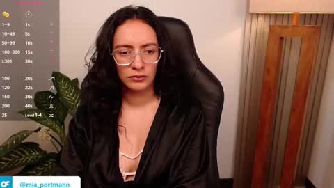 MIAPORTMANN online show from 03-26-26, 02:39