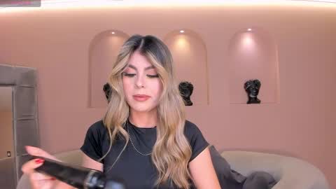Mia Silva online show from 05-28-26, 11:18