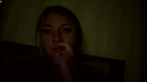 miasmith_001 online show from 05-18-26, 02:07