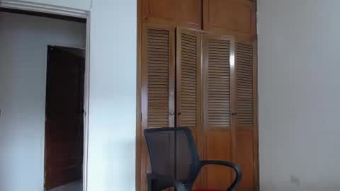 Snapshot of michaeel_blue chatting on 06-19-26, 09:40 Michael online show from 06-19-26, 09:40