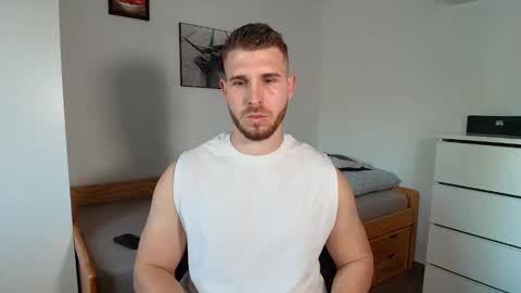 michaelos11 online show from 04-19-26, 10:03