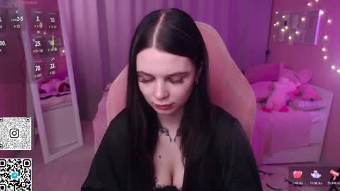 Snapshot of michela_fruet chatting on 04-19-26, 01:16 Kate online show from 04-19-26, 01:16