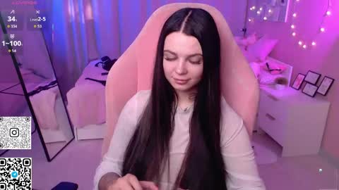 Snapshot of michela_fruet chatting on 05-04-26, 01:01 Kate online show from 05-04-26, 01:01
