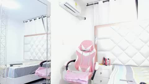 michelleblair1 online show from 03-20-26, 01:27