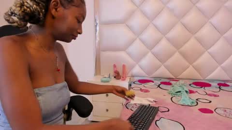 michelleblair1 online show from 04-15-26, 12:56