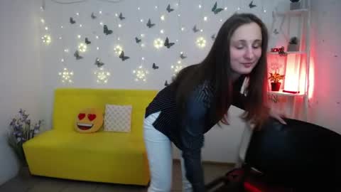 Snapshot of michellee11 chatting on 05-01-26, 11:26 Michel online show from 05-01-26, 11:26