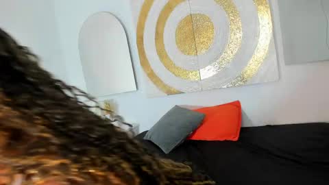 Snapshot of michellelewiss_ chatting on 04-20-26, 03:37 Michelle online show from 04-20-26, 03:37