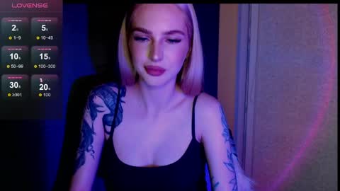 Snapshot of michellevelour chatting on 06-06-26, 05:17 Michelle online show from 06-06-26, 05:17