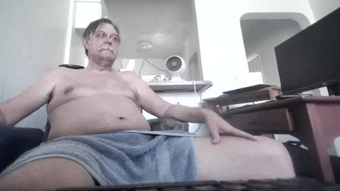 Snapshot of mick_gee chatting on 07-19-26, 08:45 mick_gee online show from 07-19-26, 08:45