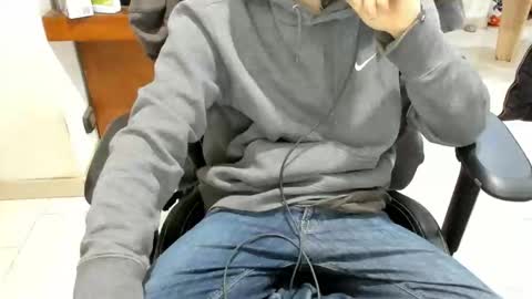 microfama00 online show from 03-18-26, 01:20