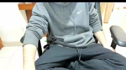 microfama00 online show from 03-22-26, 11:35