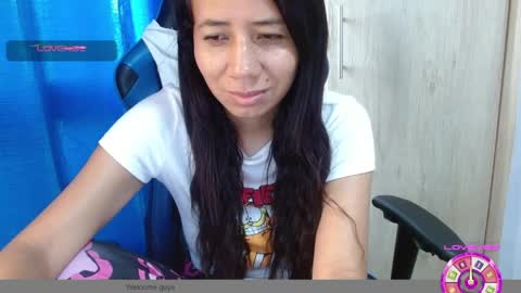 Snapshot of miculohot chatting on 04-06-26, 12:06 vanesa sexy online show from 04-06-26, 12:06