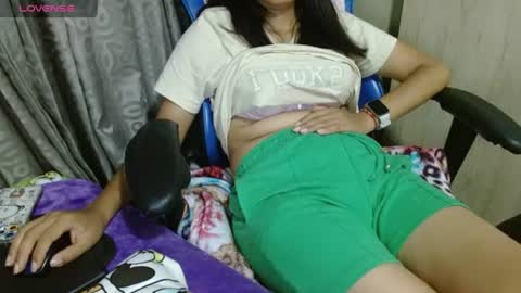 Snapshot of miculohot chatting on 06-19-26, 01:10 vanesa sexy online show from 06-19-26, 01:10