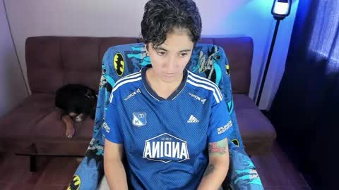 Snapshot of midnight07_ chatting on 04-23-26, 03:36 Blue online show from 04-23-26, 03:36