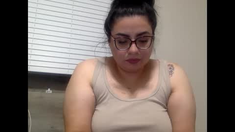 Snapshot of midnightbruja111 chatting on 11-02-25, 04:37 midnightbruja111 online show from 11-02-25, 04:37