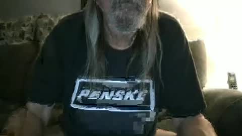 Snapshot of midnite_7 chatting on 06-18-26, 03:40 midnite_7 online show from 06-18-26, 03:40