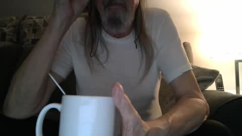 Snapshot of midnite_7 chatting on 07-19-26, 03:43 midnite_7 online show from 07-19-26, 03:43