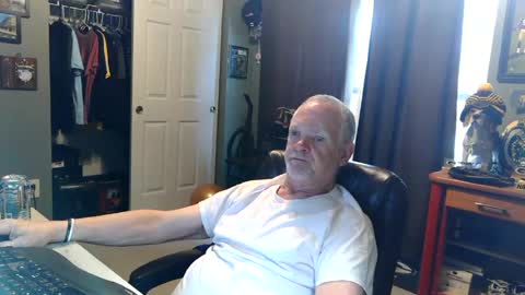 midwestdad09 online show from 06-26-26, 01:37