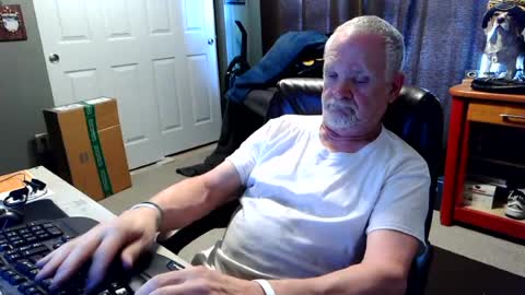 midwestdad09 online show from 07-04-26, 06:36