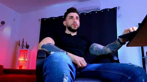 MightyAaron online show from 04-06-26, 04:21