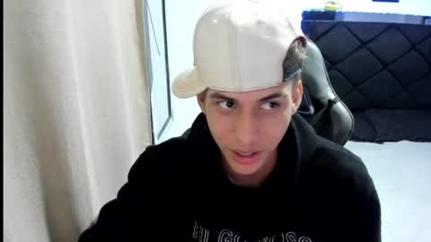 Miguel Hernandez online show from 07-14-26, 11:27