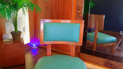  CALL ME MIA  online show from 04-13-26, 04:01