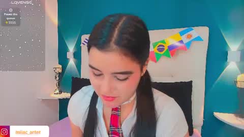 Snapshot of miiacarter_ chatting on 07-05-26, 01:07 MIA online show from 07-05-26, 01:07