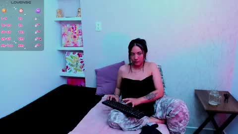 Snapshot of miichael_black chatting on 04-24-26, 05:10 Michael Black online show from 04-24-26, 05:10