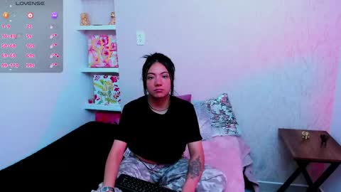 Snapshot of miichael_black chatting on 04-24-26, 05:26 Michael Black online show from 04-24-26, 05:26