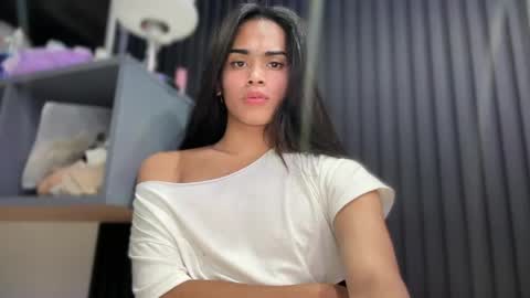 mika_pedersen online show from 04-15-26, 08:10