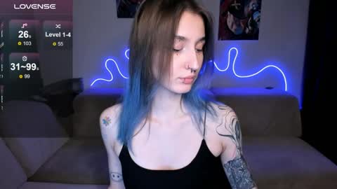 Mika online show from 03-22-26, 06:11