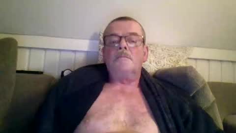 mikael42 online show from 02-10-26, 08:35