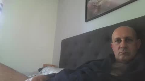 mikael_r52 online show from 06-01-26, 11:01
