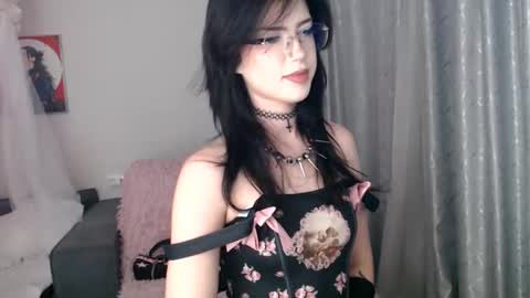 MikasaWaifu online show from 09-15-25, 12:32