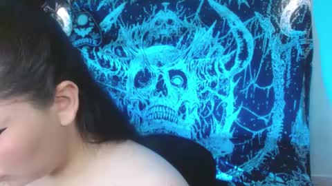 Mika online show from 07-21-26, 10:01