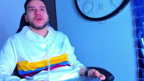 Mike  online show from 04-09-26, 12:10