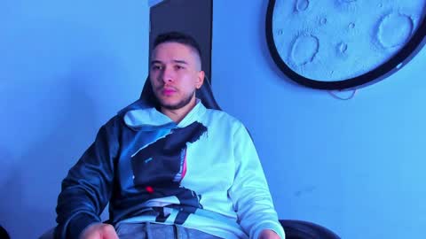 Mike  online show from 04-11-26, 11:47