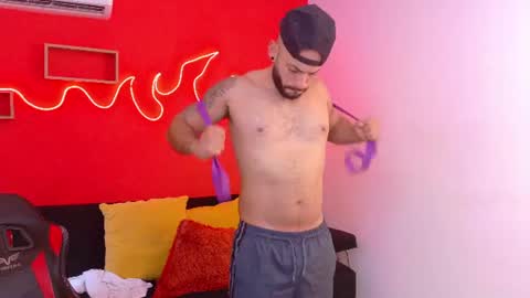Snapshot of mike_savage3 chatting on 07-15-26, 12:21 Mike online show from 07-15-26, 12:21
