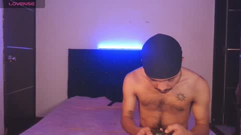 Snapshot of mikee_g chatting on 05-29-26, 04:32 ZARA BLARE online show from 05-29-26, 04:32