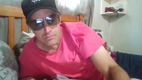 Snapshot of mikeundies chatting on 07-11-26, 10:29 mikeundies online show from 07-11-26, 10:29